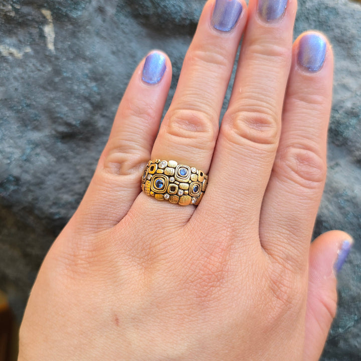 Yogo Sapphire Diamond Ring- "Little Windows"