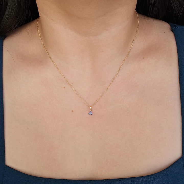 Yogo Sapphire & Gold Pendant - "Trilliant"