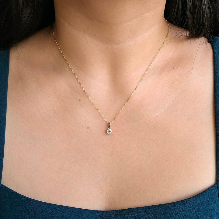 Yogo Sapphire, Diamond & Gold Pendant - "Halo"