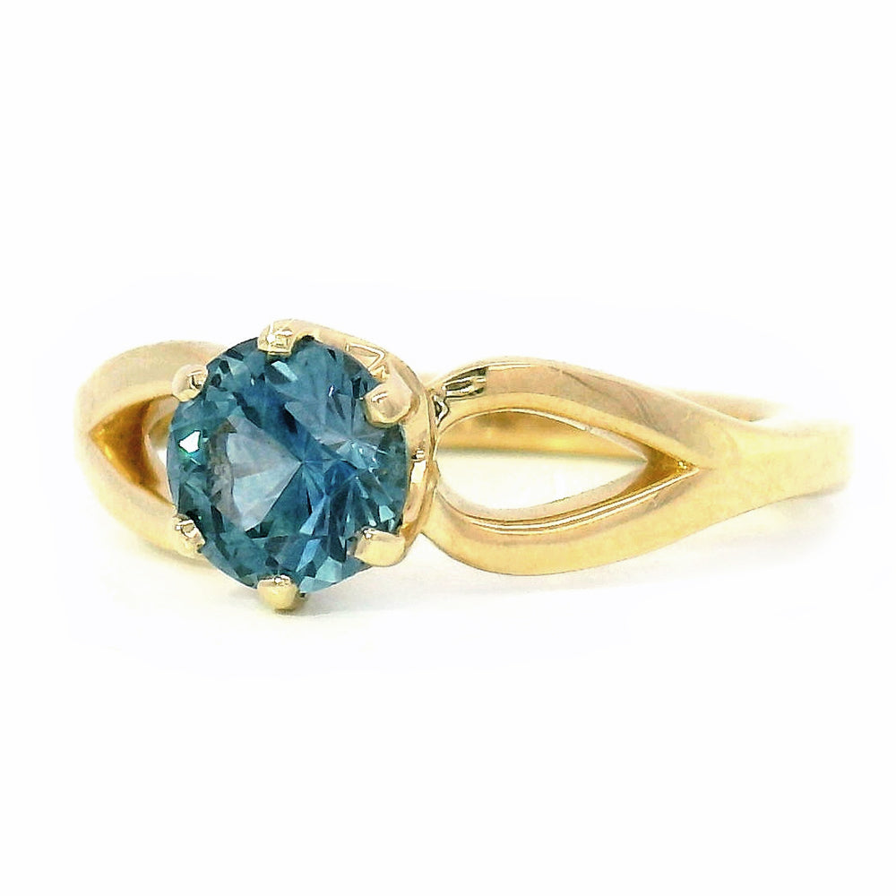Montana Sapphire & Yellow Gold Solitaire Ring - "Stag"