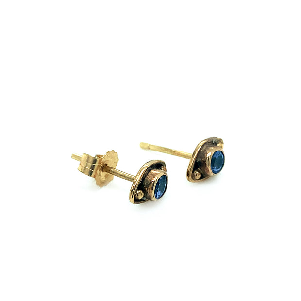 Purple Tanzanite and Yellow Gold Stud Earrings - "Nereid"