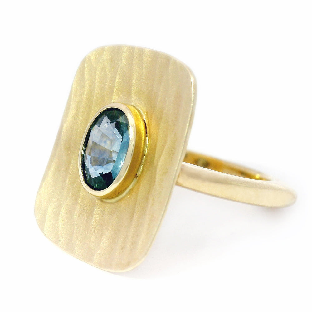 Montana Sapphire & Yellow Gold Crest Ring- "Metolius "