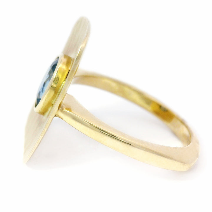 Montana Sapphire & Yellow Gold Crest Ring- "Metolius "